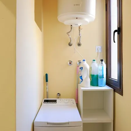 Aqua Vista Apartment *